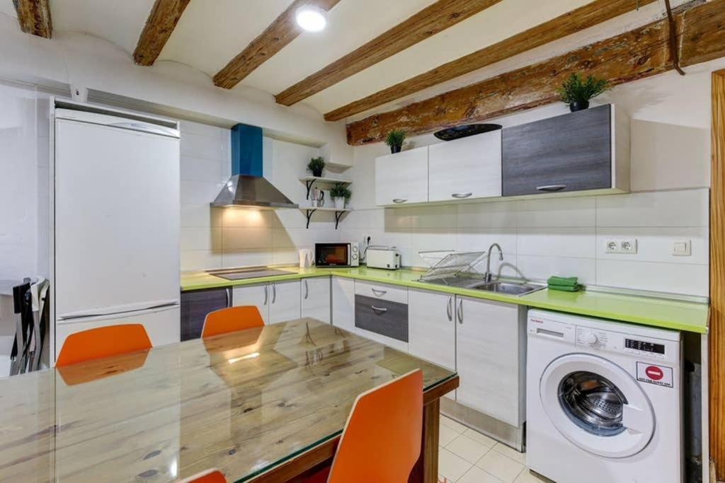 Appartement 7 Pax Montserrat Ramblas Barcelona Barcelona