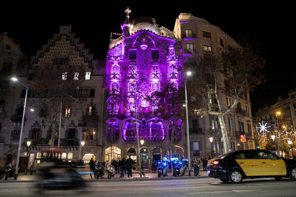 Sant Jordi Sagrada Familia Auberge de jeunesse Barcelone