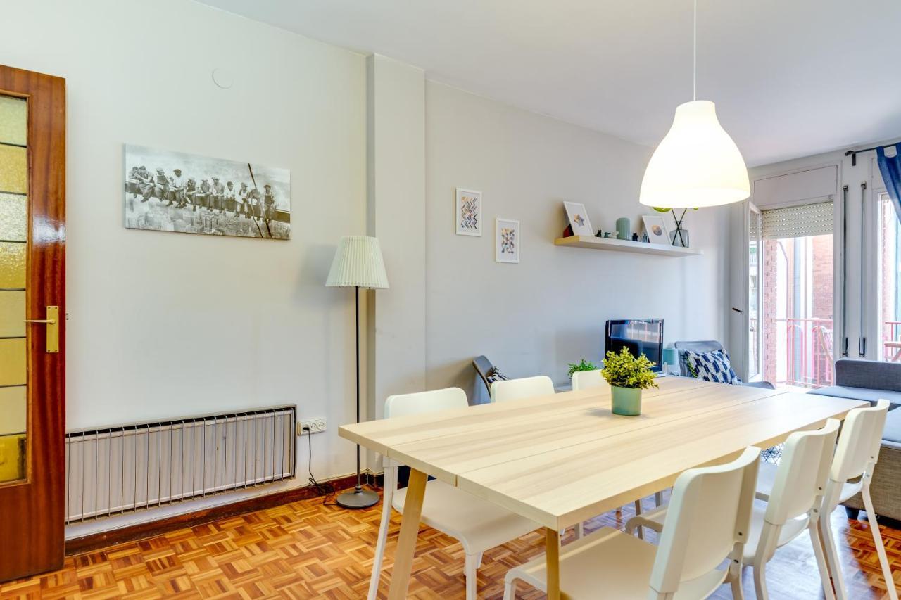 Spacious 4 Bedroom Fira Bcn & Camp Nou Appartement Barcelona