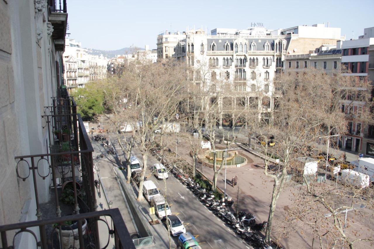 Mr. Serrano * Barcelone