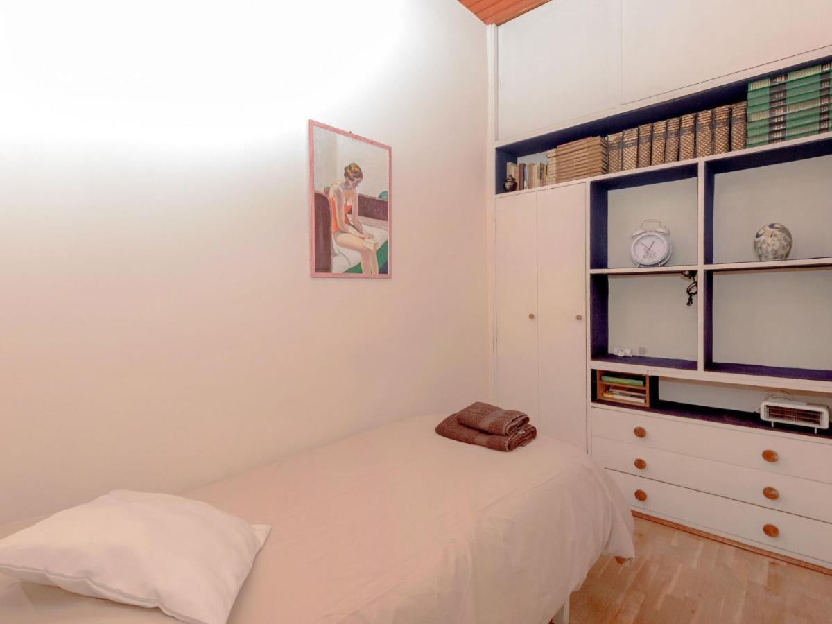 Eixample Esquerre Arago Rocafort By Interhome Appartement Barcelona