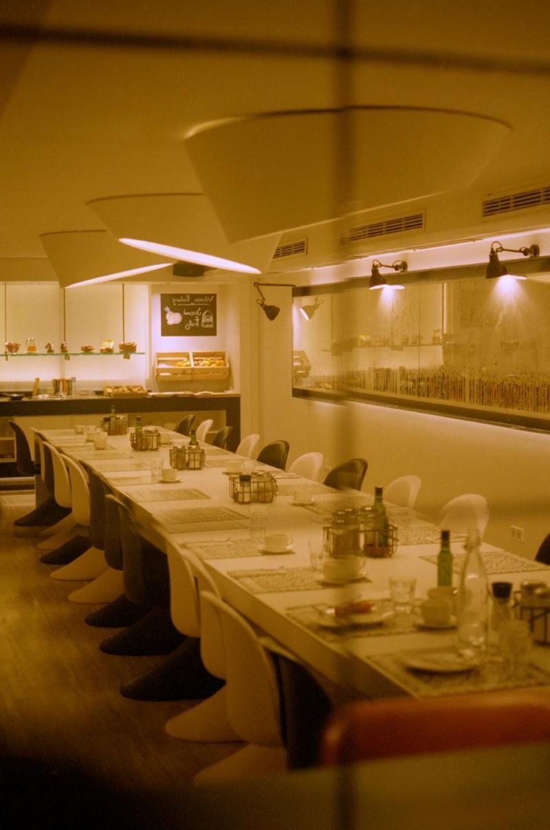 Pol & Grace Hotel