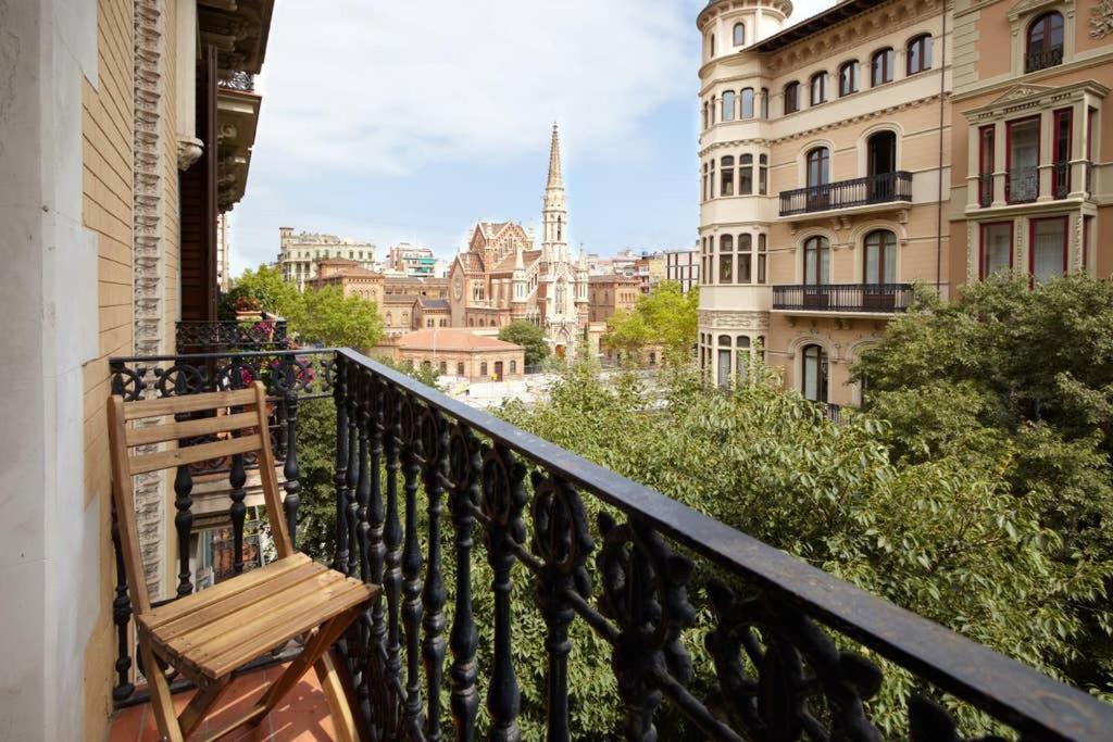 Apartment Beautiful Apartment In Eixample Barcelona