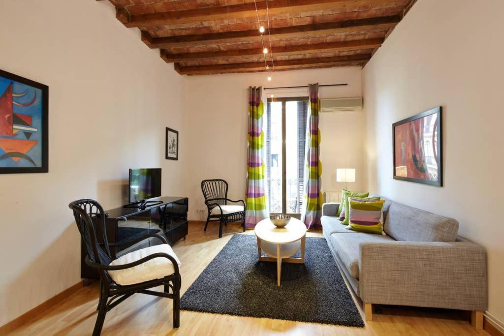 Apartment Beautiful Apartment In Eixample Barcelona
