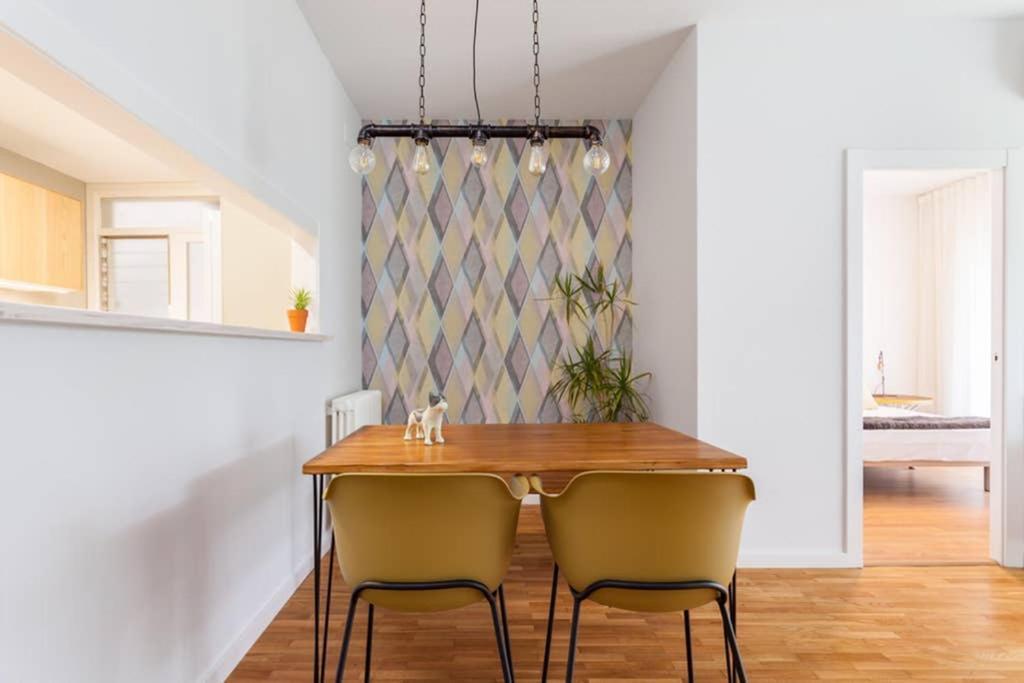 Art House Renoir Plaza Universitat Sant Antoni Appartement