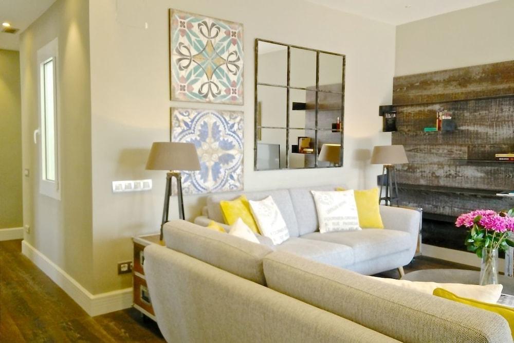 Bizflats Batik Penthouse Pedralbes * Barcelone