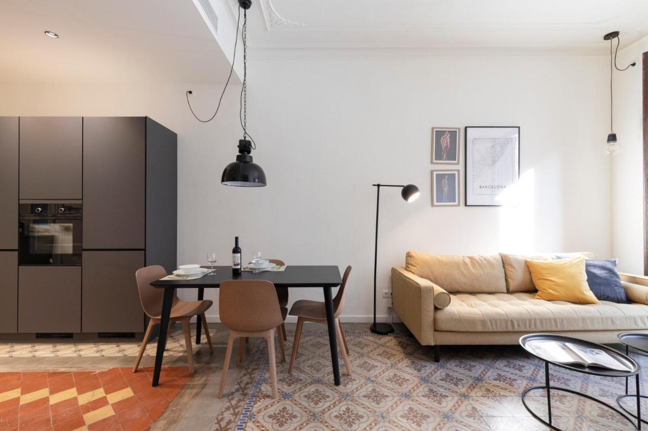 Ab Centric Universitat Apartment *