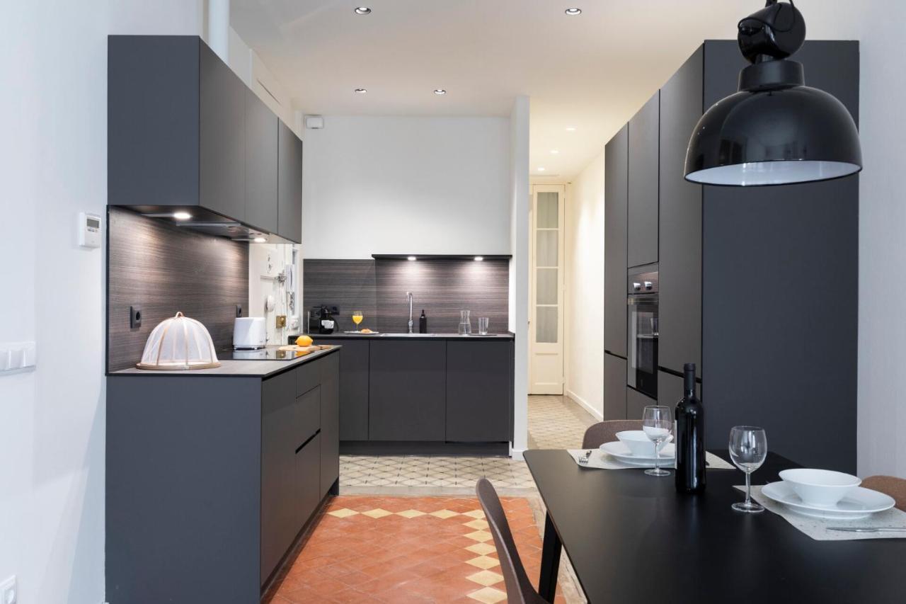 Ab Centric Universitat Apartment *