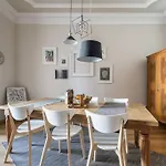 Beautiful & Central Flat Near Sagrada Familia