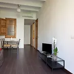 Comfortable Family Apartment With Balcony