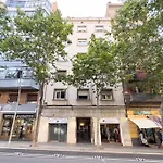 Bebarceloner Eixample Apartments - 3 Bedrooms