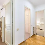 Huge Historic 5Bd With Private Terrace!