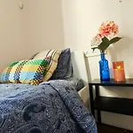 By Urquinaona Rooms