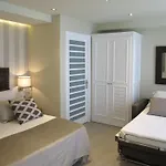 Serennia Exclusive Rooms