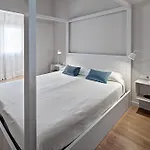 One Bedroom Apartment City Center
