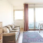 Rooms In Beautiful Apartment In Gracia