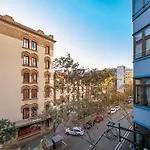 Bebarceloner Eixample Apartments - 4 Bedrooms