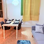 Amazing And Stylish Flat For 4 People With Breakfast Included 2 Blocks Away From Poblenou Beach