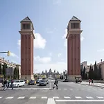 Ding Dong Fira Apartments