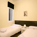 Rent4Days Sagrada Familia Apartments