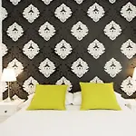 Fira Guest House