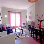 Pau Claris Apartment
