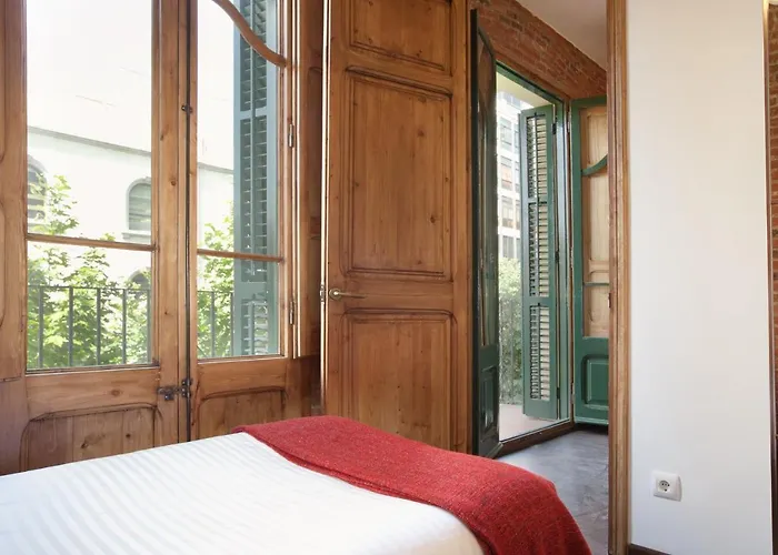 Comfortable Family Apartment With Balcony