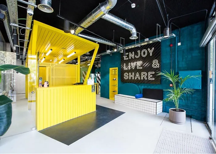 Tsh Campus Poble Sec - Educational Purpose Only