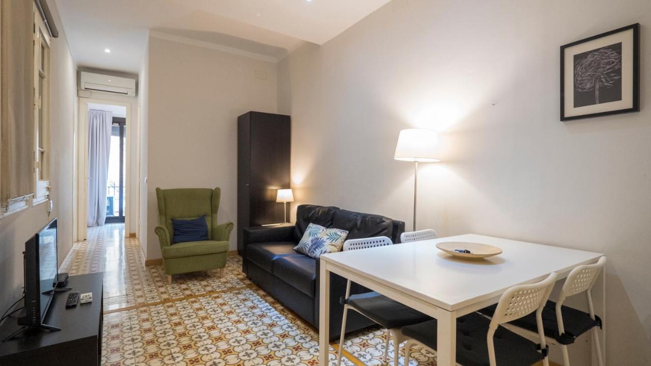 De 3 Apartment *