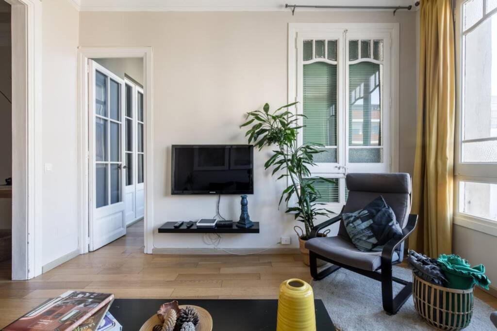 Beautiful & Central Flat Near Sagrada Familia Appartement