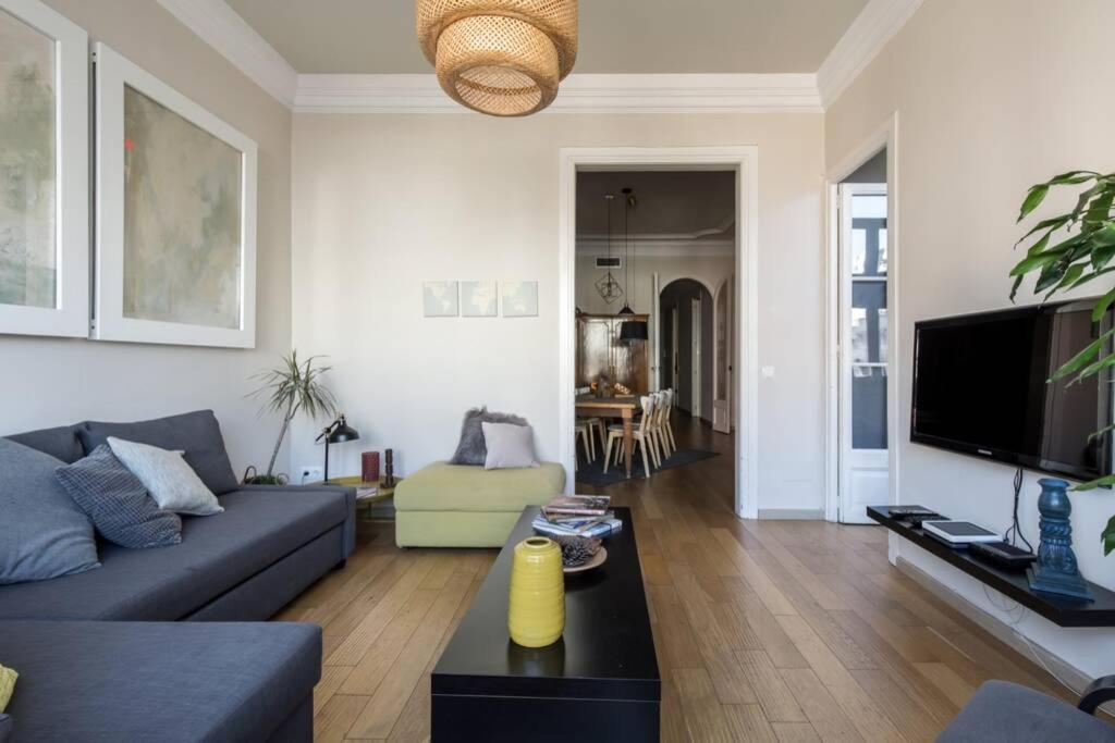 Beautiful & Central Flat Near Sagrada Familia *