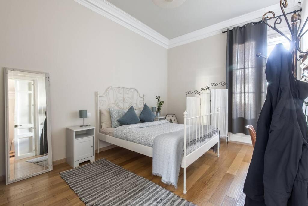 Beautiful & Central Flat Near Sagrada Familia Appartement *