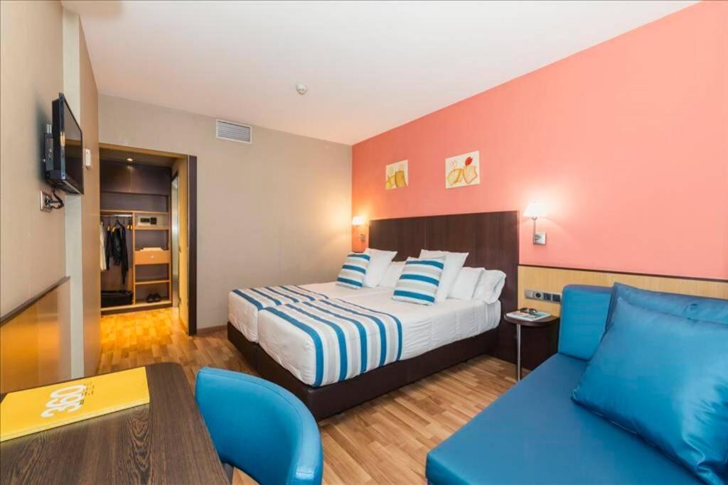 Сasa de vacaciones Habitación con dos camas en Hotel Ronda Lesseps Barcelona
