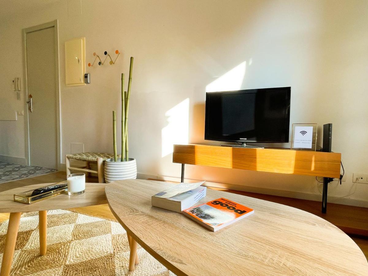 Boutique Pare Lainez - Cozy Stylish One Bedroom Flat Near Sagrada Familia *