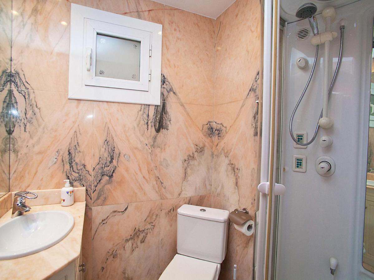 Pg Gracia - Valencia By Interhome Barcelona