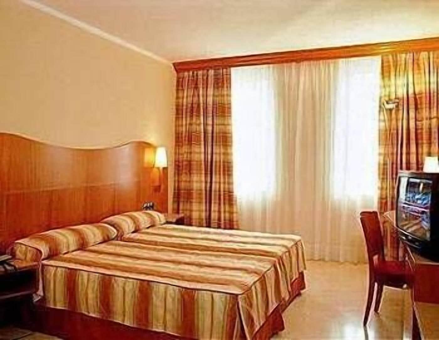 Hotel Aristol - Sagrada Familia