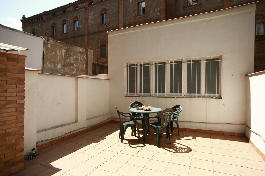 Rent4Days Sagrada Familia Apartments * Barcelona