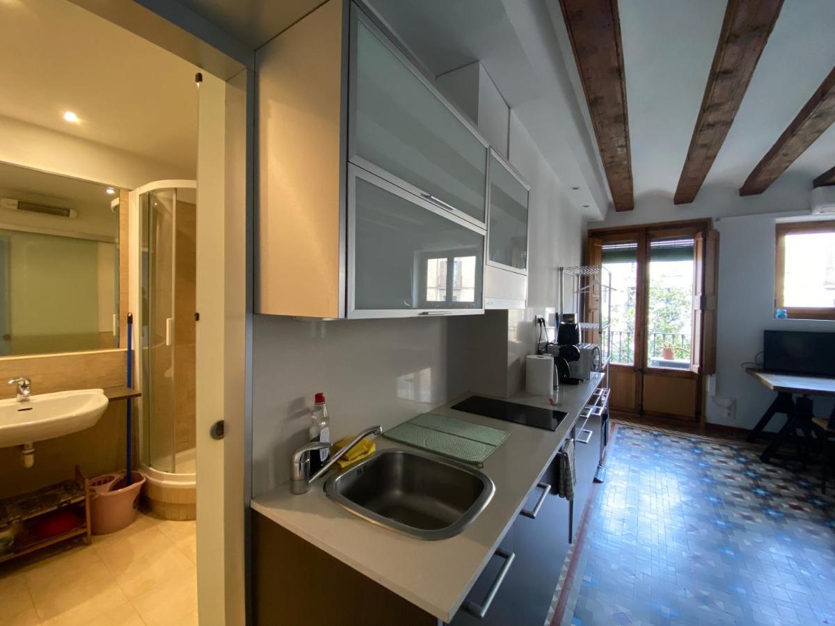 Lovely 2-bed In Barcelonas Location * Barcelona