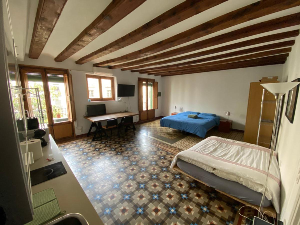 Lovely 2-bed In Barcelonas Location Apartamento *