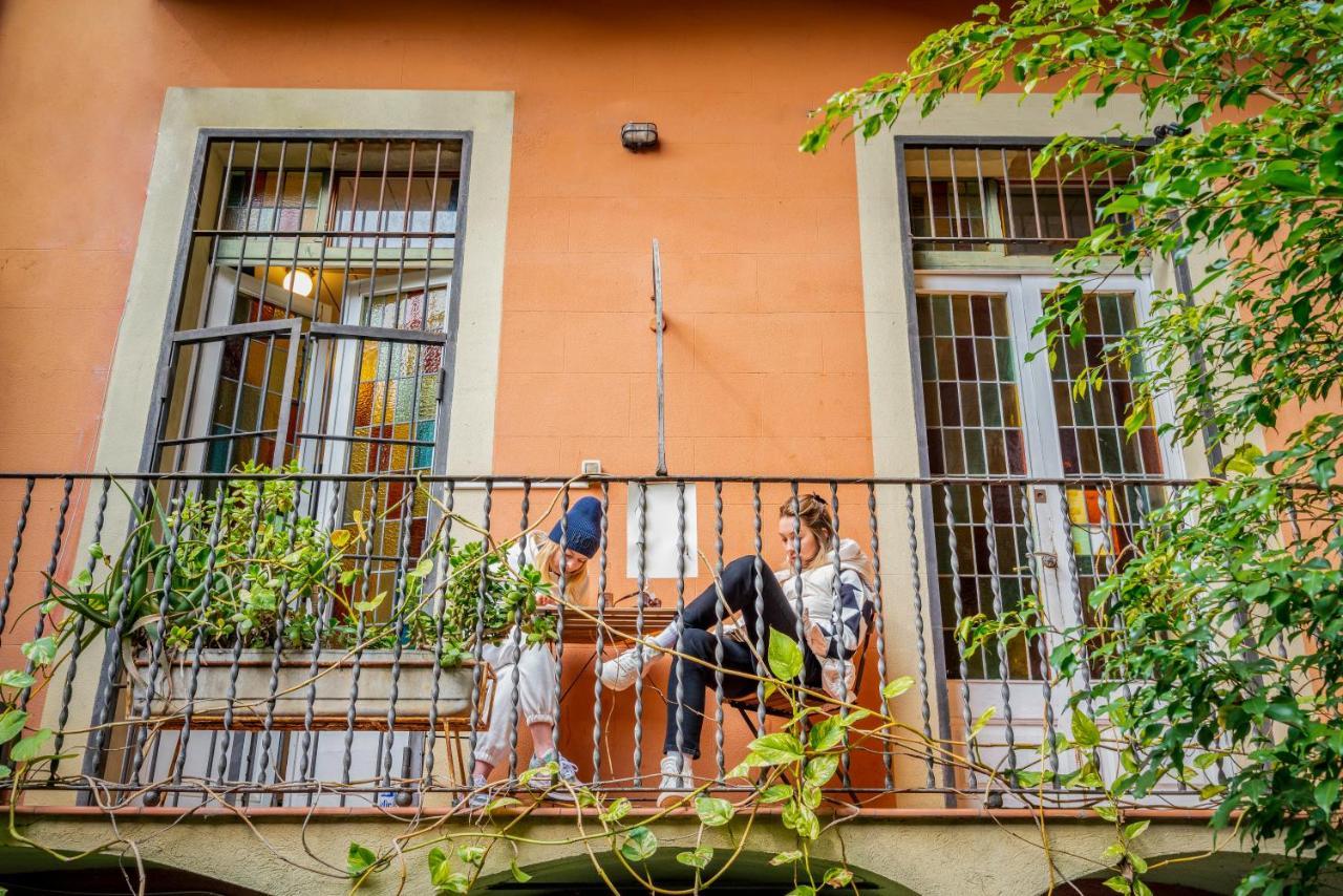 Casa Barcelo Hostel *