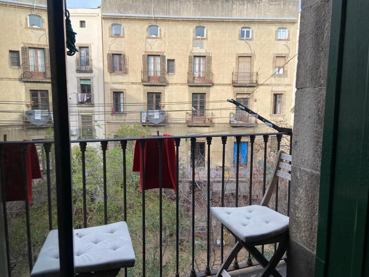 Lovely 2-bed In Barcelonas Location *