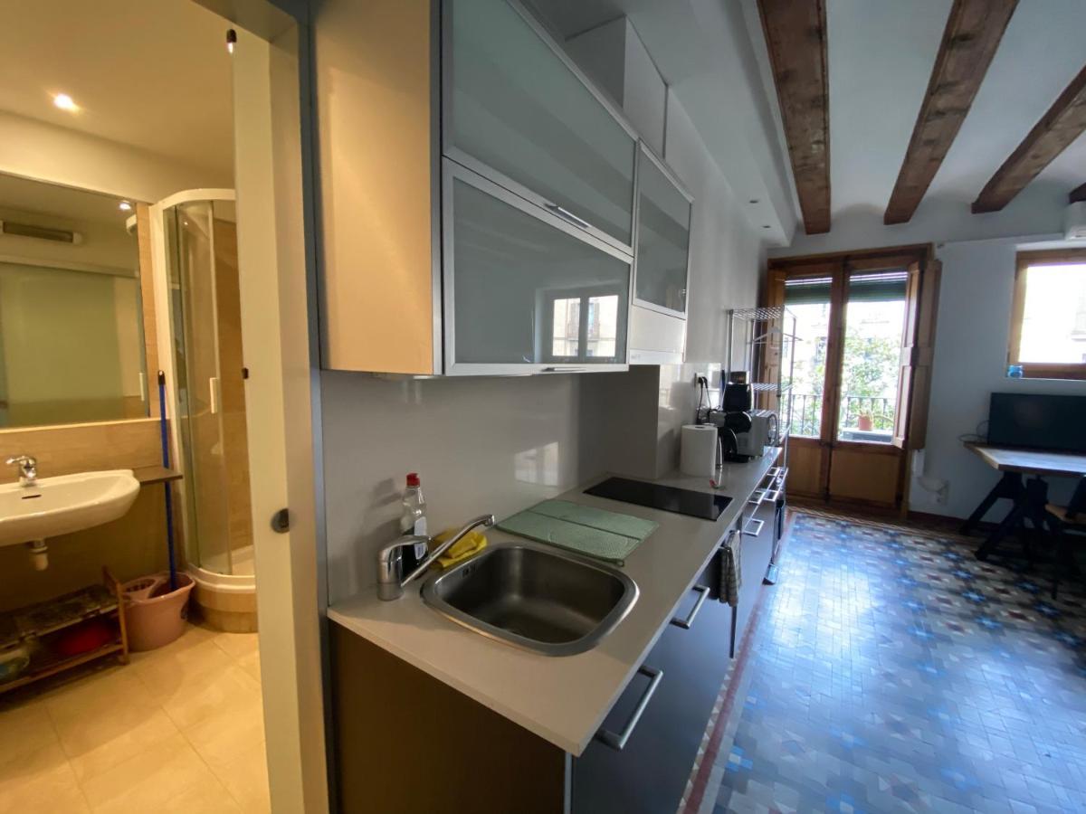 Lovely 2-bed In Barcelonas Location *