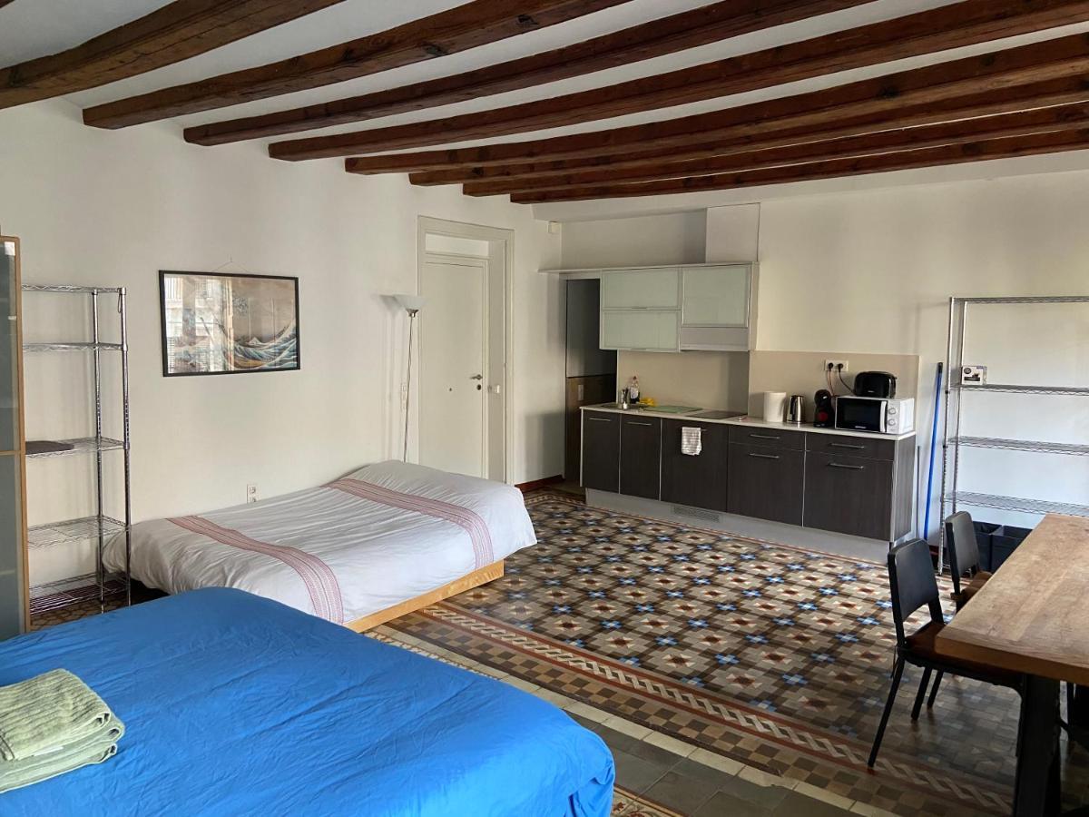 Lovely 2-bed In Barcelonas Location Apartamento Barcelona