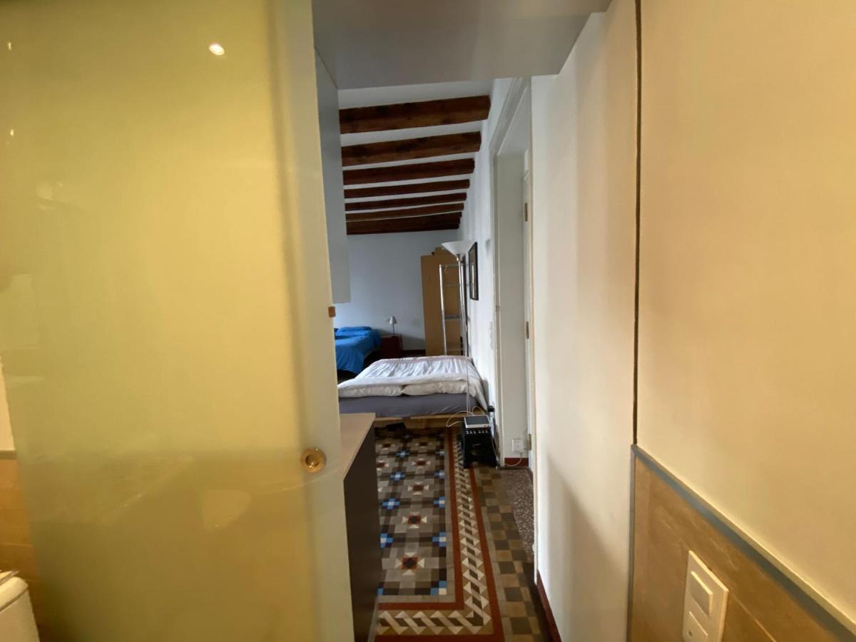 Lovely 2-bed In Barcelonas Location * Barcelona