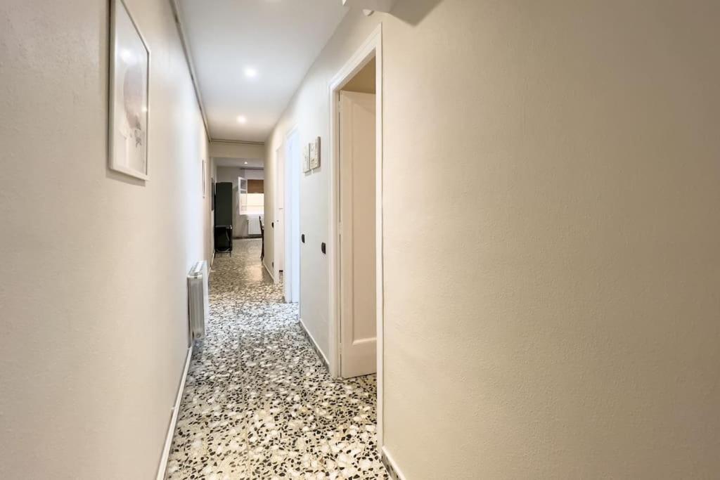 Bebarceloner Eixample - 3 Bedrooms Appartement