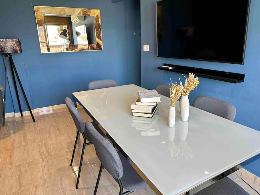Apartamento 8 Min Walk To The & 10 Min Walk To Convention Centre ! Barcelona