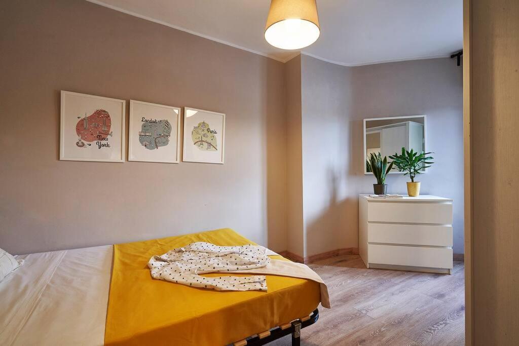 Bebarceloner Sant Andreu - 3 Bedrooms Apartment Barcelona