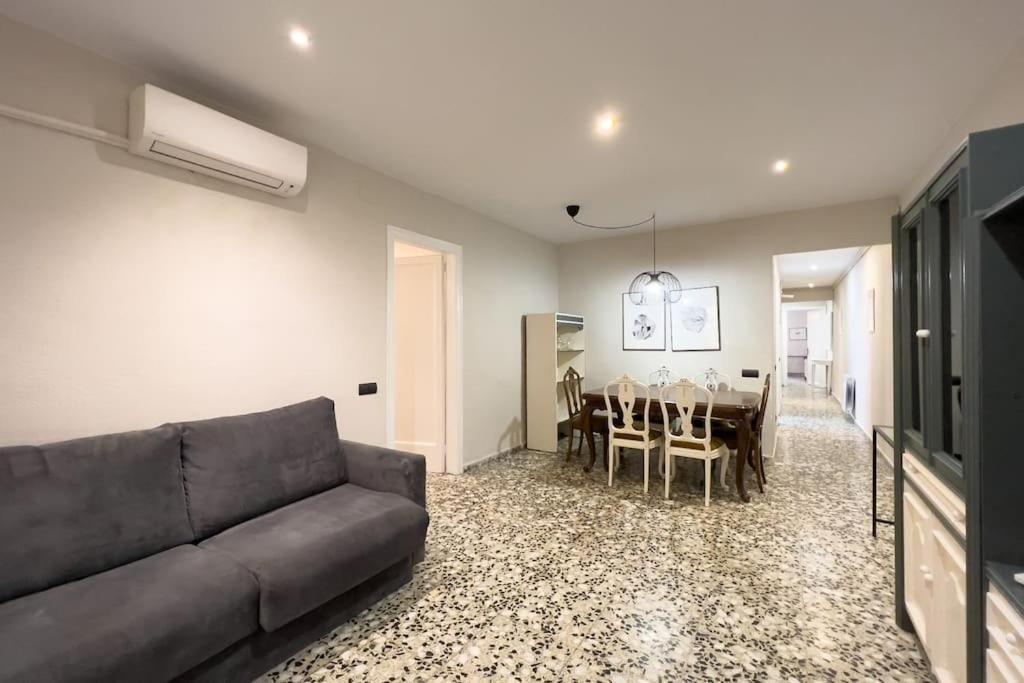 Appartement Bebarceloner Eixample - 3 Bedrooms *