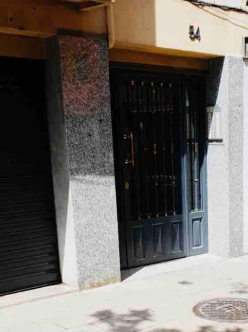 8 Min Walk To The & 10 Min Walk To Convention Centre ! Apartamento *