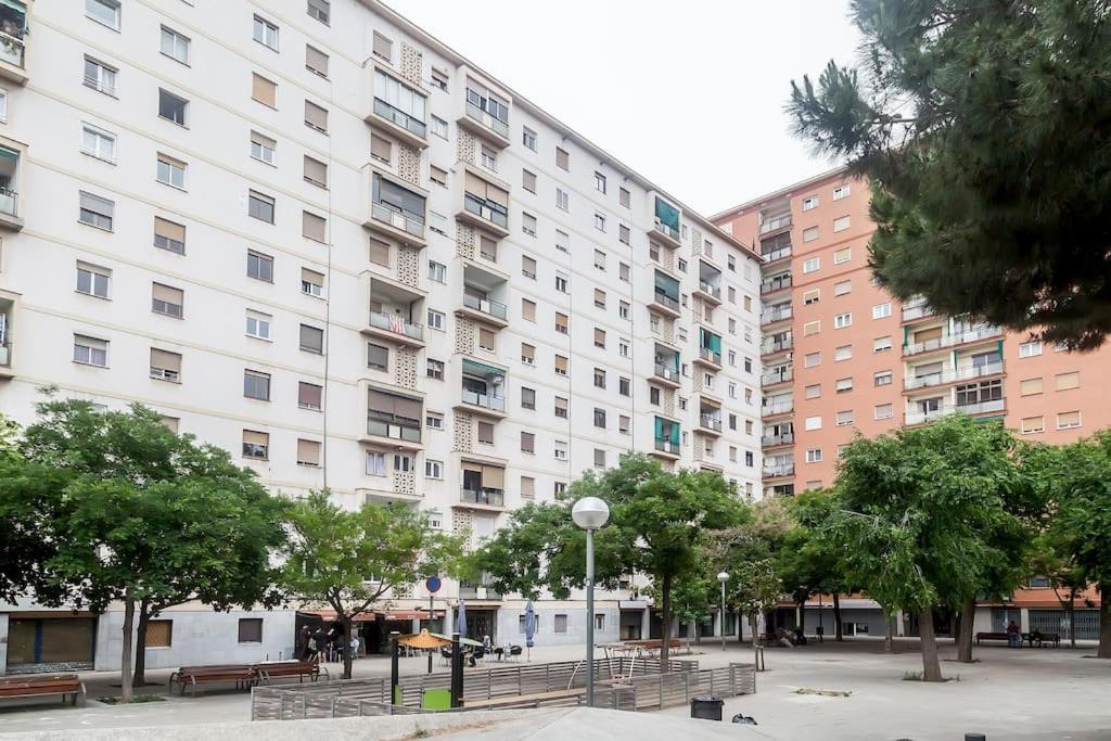 Apartamento 8 Min Walk To The & 10 Min Walk To Convention Centre ! Barcelona